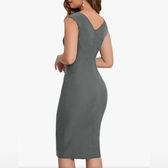 Retro 50s-Style Sleeveless Pencil Dress - Picture 2 of 8